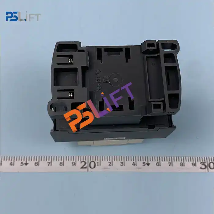 Contactor LC1D188P7   AC 230V  Schneider 